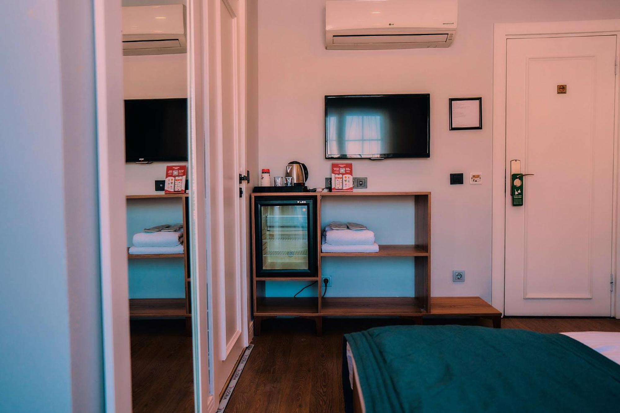 Taksim Santa Lucia Hotel Istanbul Ngoại thất bức ảnh